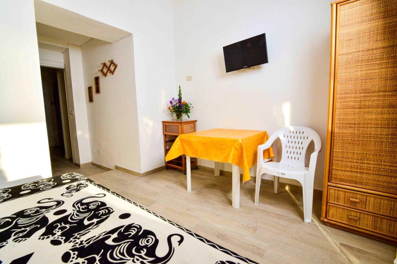 Apartamento SOLEMAREPONZA Monolocali La Piana Exterior foto