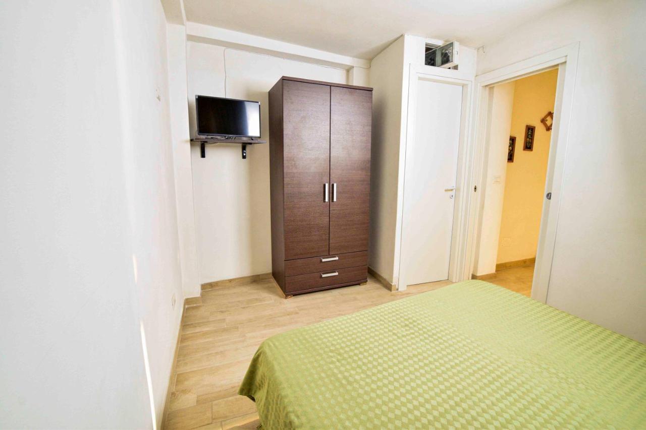 Apartamento SOLEMAREPONZA Monolocali La Piana Exterior foto