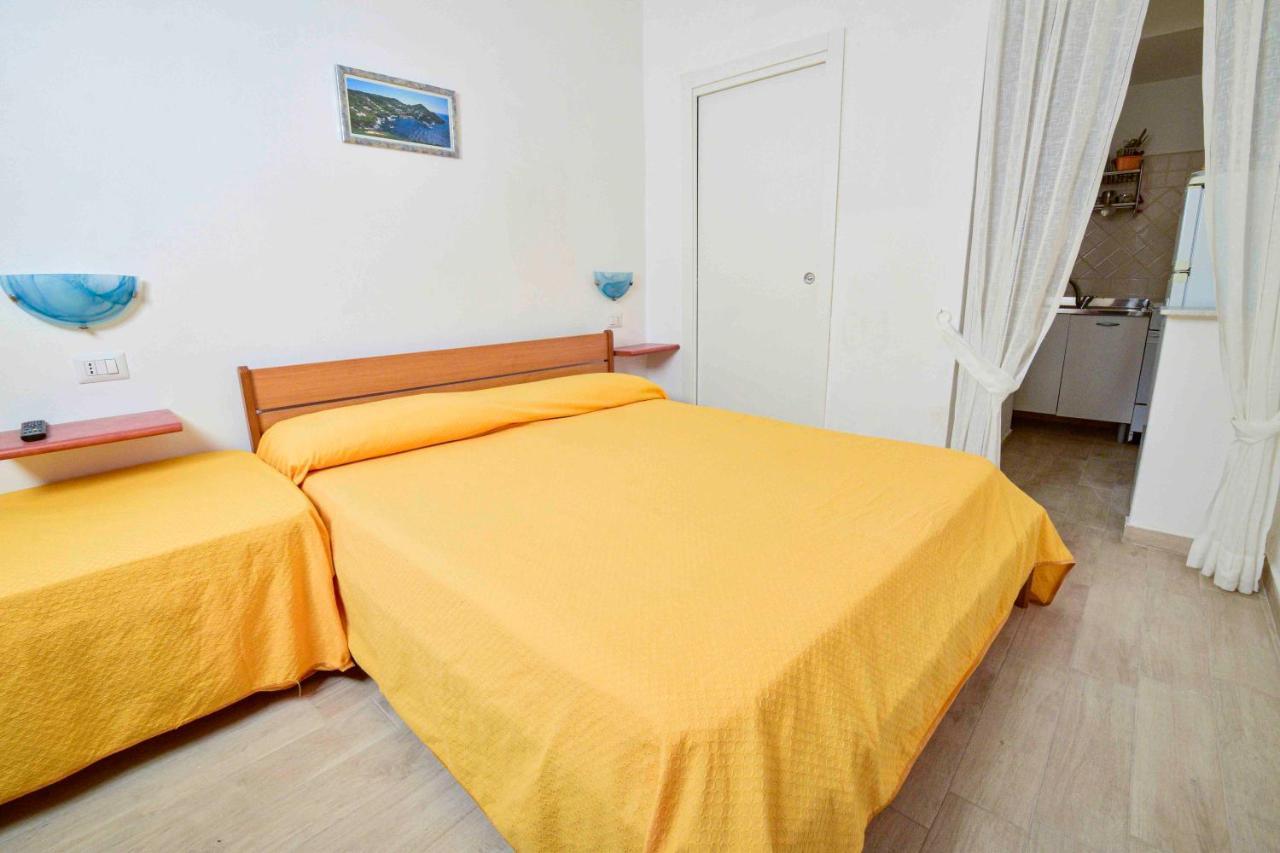Apartamento SOLEMAREPONZA Monolocali La Piana Exterior foto